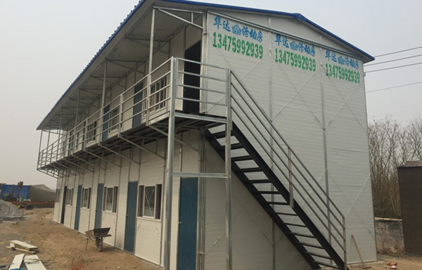 ���̰���